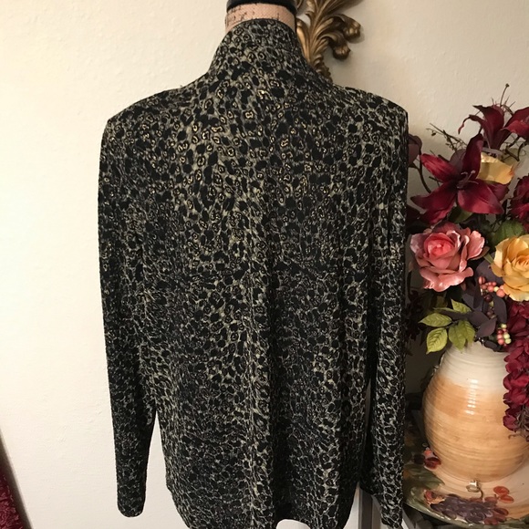 🌟Sparkly Zip Up Cardi🌟 - Picture 4 of 5